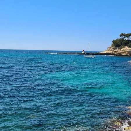 Magnifique Sur Le Port De Le Rouet 카리르루에